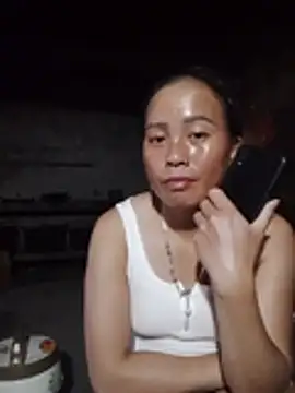 phuongtrinh1 live cam on StripChat