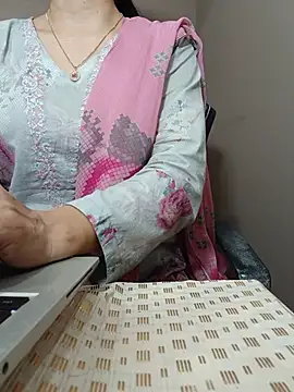 Chanchal--Navya live cam on StripChat