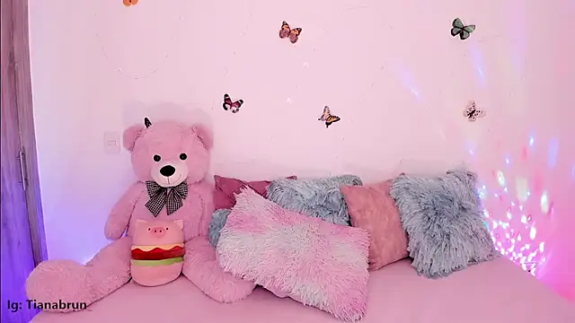 Zara_uwu_ webcam