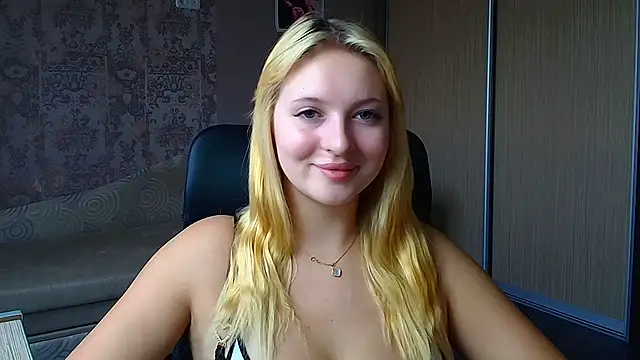 Milka_kiss_ webcam