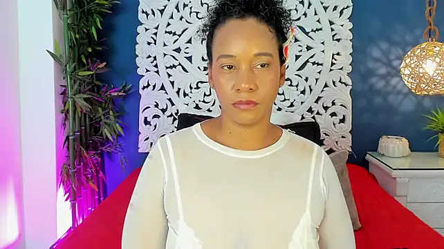EbonyHorrny webcam