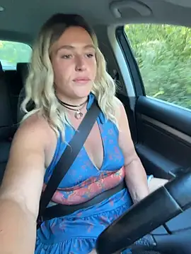 Nadja_Noir webcam