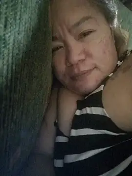loriepinay46 webcam
