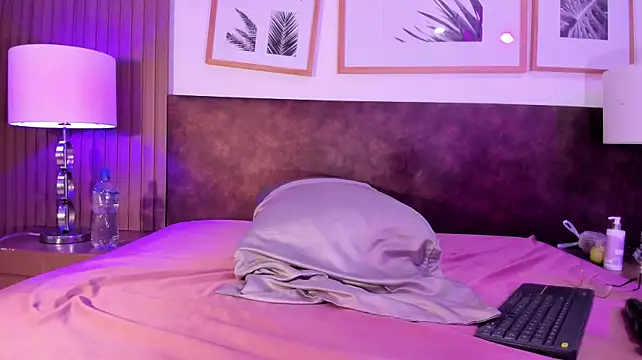 shery_milk webcam