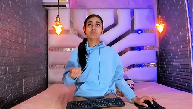 MahiaraHot