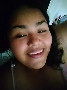 MiaBloom0 webcam
