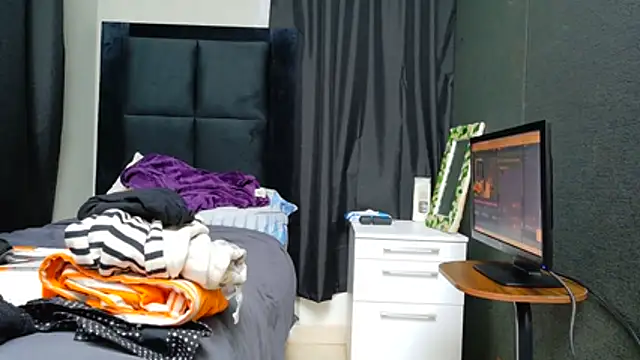 TyraAngelEyes webcam