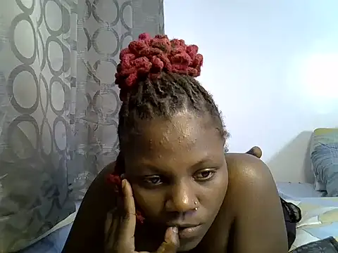 Thicky_zalia live cam on StripChat
