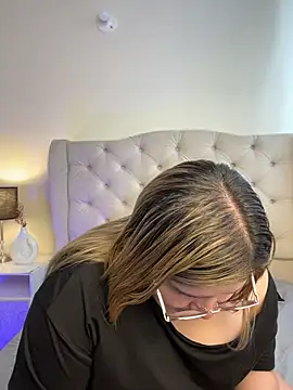 VioletaVelvet webcam