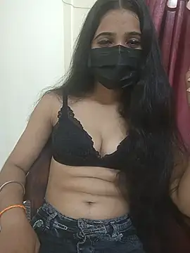 Richa-Sharma webcam