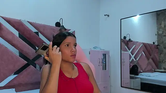 Mia_savala_ webcam