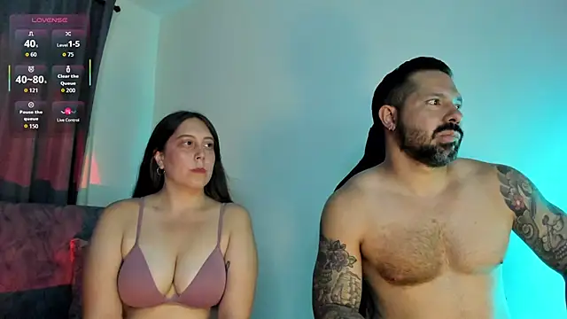 FreeLoveCouple webcam