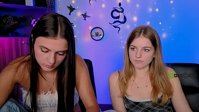 lisa_dark_ webcam