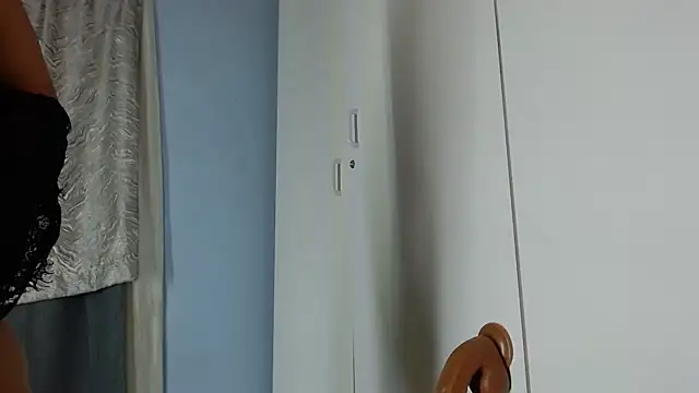 Loyal_Sashaa webcam