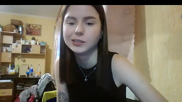 RoyalVelour_ webcam