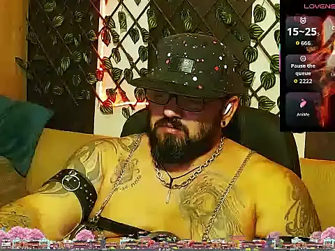 mr_wolf46 webcam