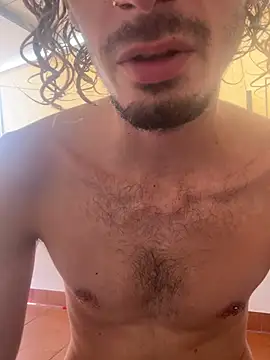 UND3RGR0UND webcam