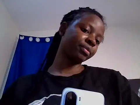 CocoTease33 webcam
