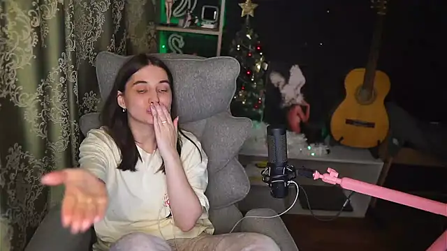 delicatedBailey webcam