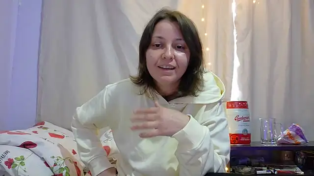 SweetMaddy888 webcam