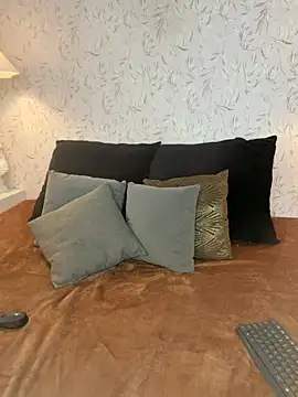 Natasha_Brm webcam