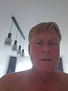 johnnym1 live cam preview