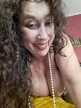 GypsyEsmeralda webcam