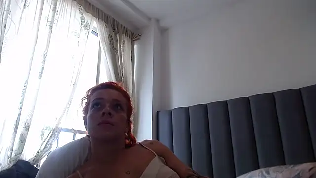 saara_johnson496 webcam