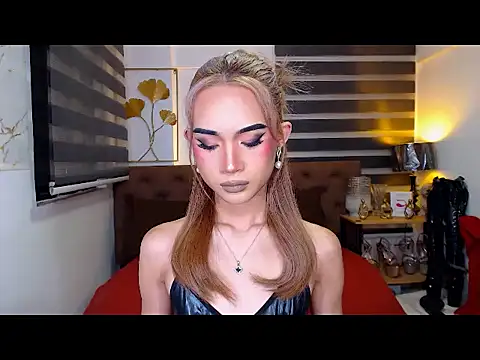 JuicyCockThea webcam