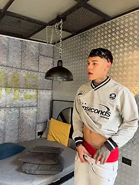 xavierblak webcam