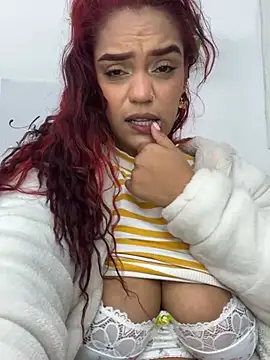 Sara-77 webcam
