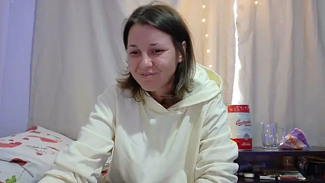 SweetMaddy888 webcam