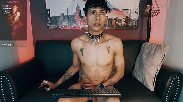 Maximoking26 webcam