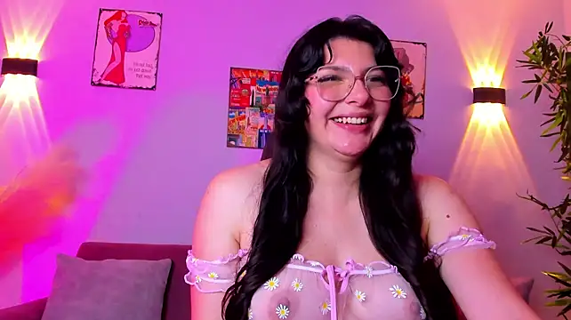 Seraphine_18 webcam