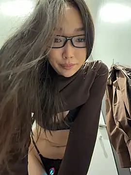 trytomakememoam webcam