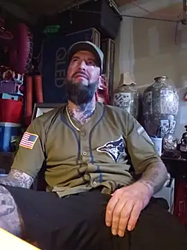 Beardedtattood webcam