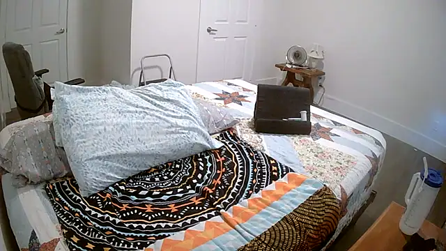 Buggy1965 live sex cam