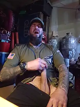 Beardedtattood webcam