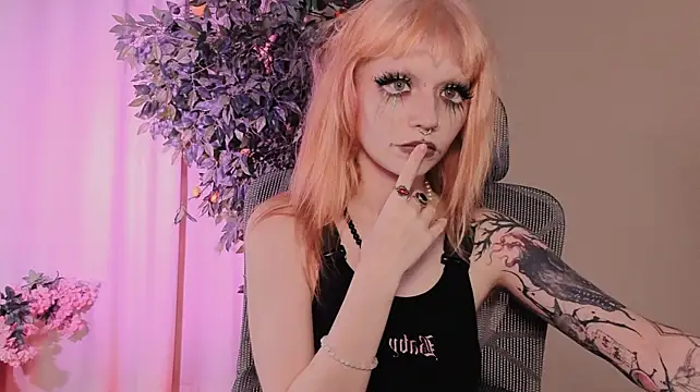 EffieRay live sex cam