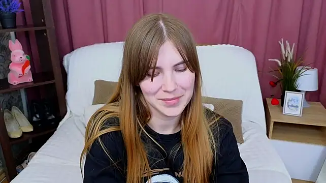 EmilyCuper_ webcam