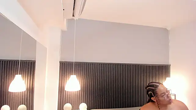 Tiana-Moon webcam