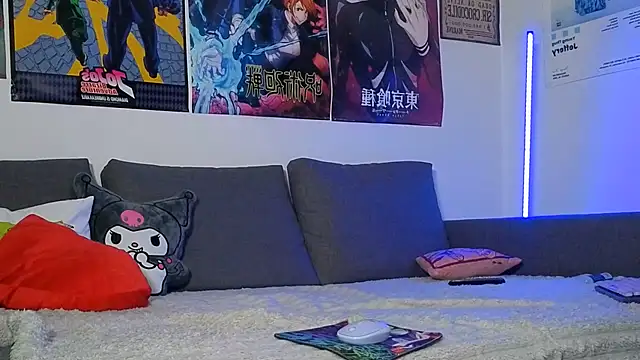 KiraQuinn1 webcam