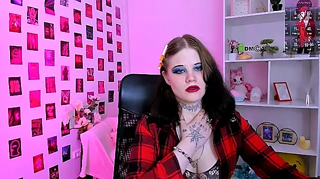 nikki_kiss_