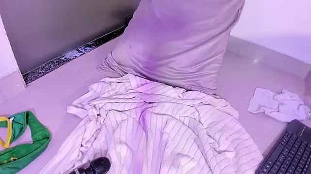 shery_milk webcam