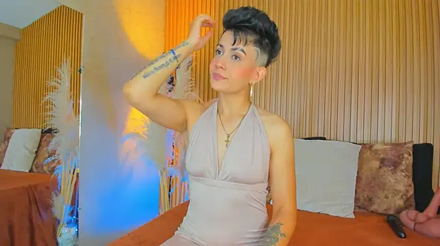 ZoeHenao webcam