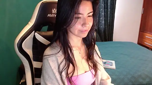 alice_middlee webcam
