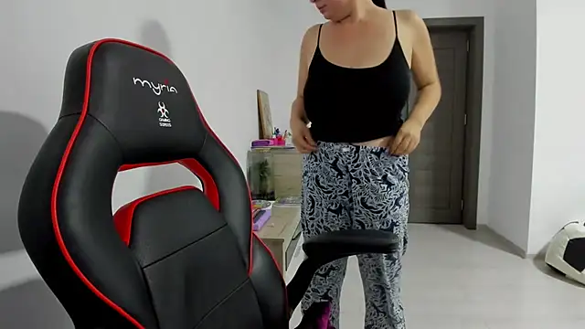 amiraisa11 webcam