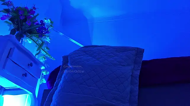 GingerMoon_ webcam