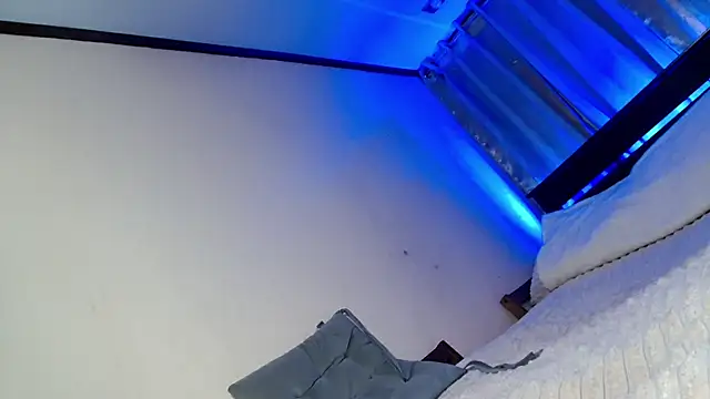hugecockbabe webcam