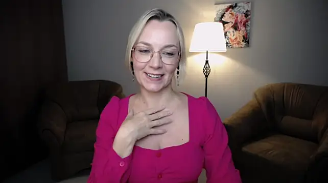 Ava_Elior webcam